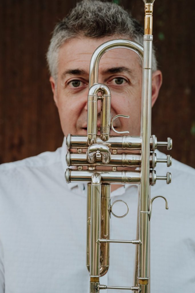 José Cháfer detrás de su trompeta